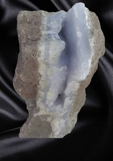 Natural Blue Lace with Geode Section 1072grams
